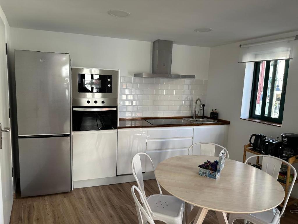 Apartamentos Urbanin II Plaza De San Pedro クディレロ エクステリア 写真