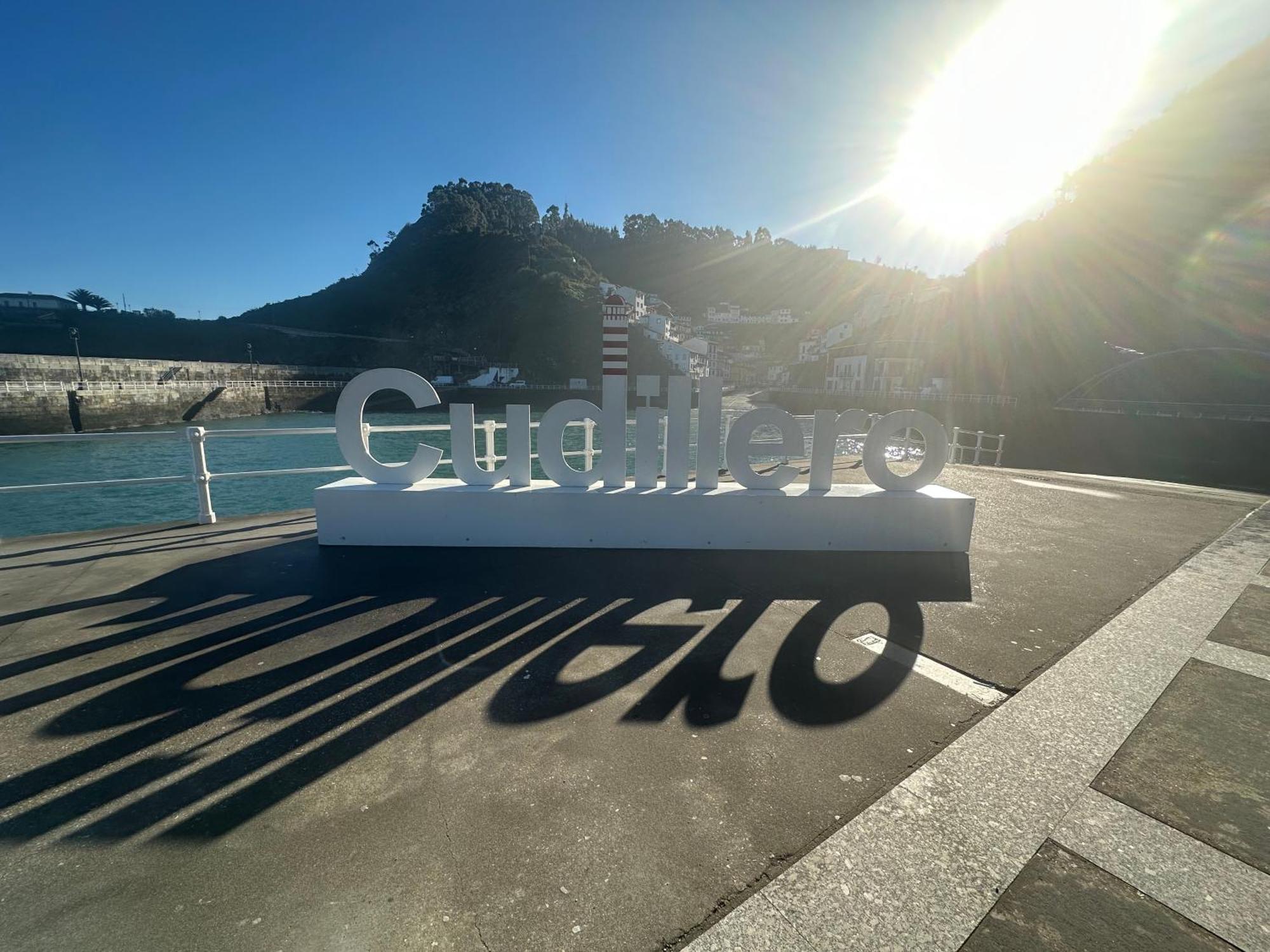 Apartamentos Urbanin II Plaza De San Pedro クディレロ エクステリア 写真